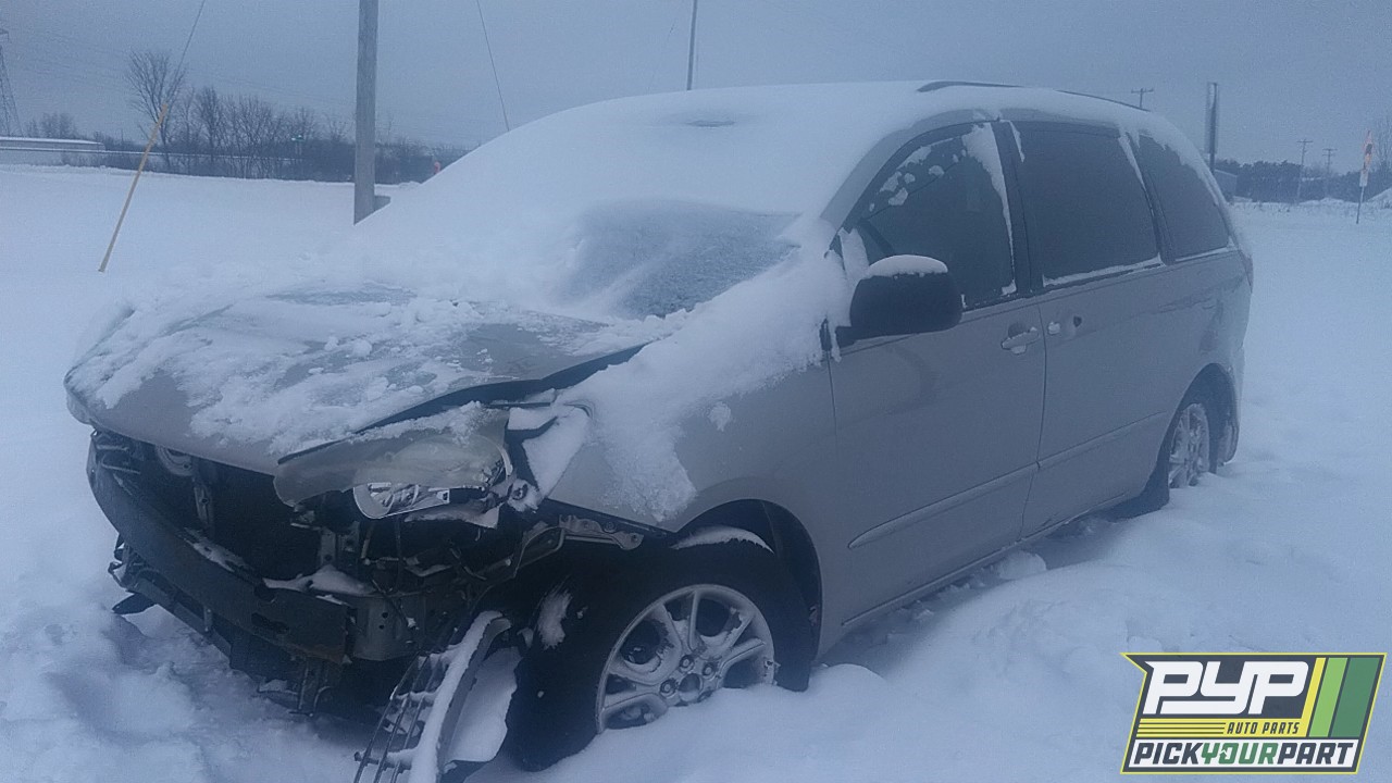2005 TOYOTA SIENNA partes disponibles