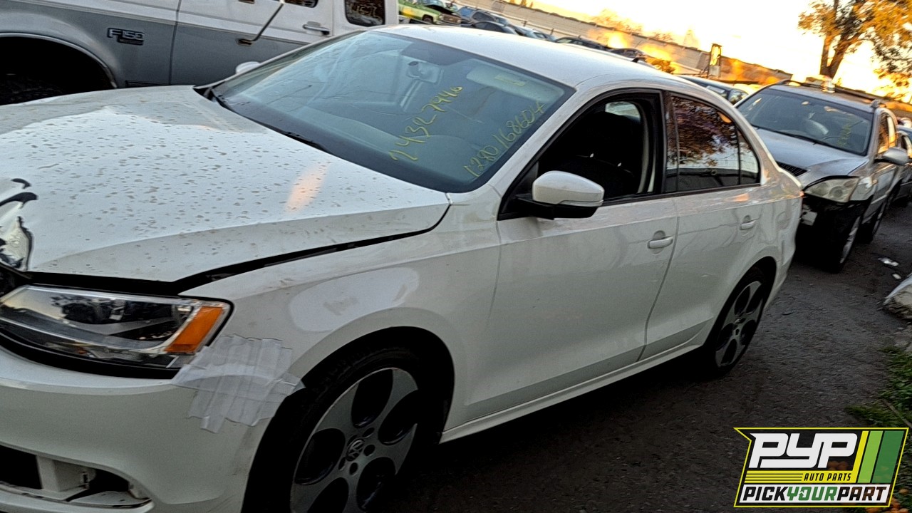 2012 VOLKSWAGEN JETTA partes disponibles