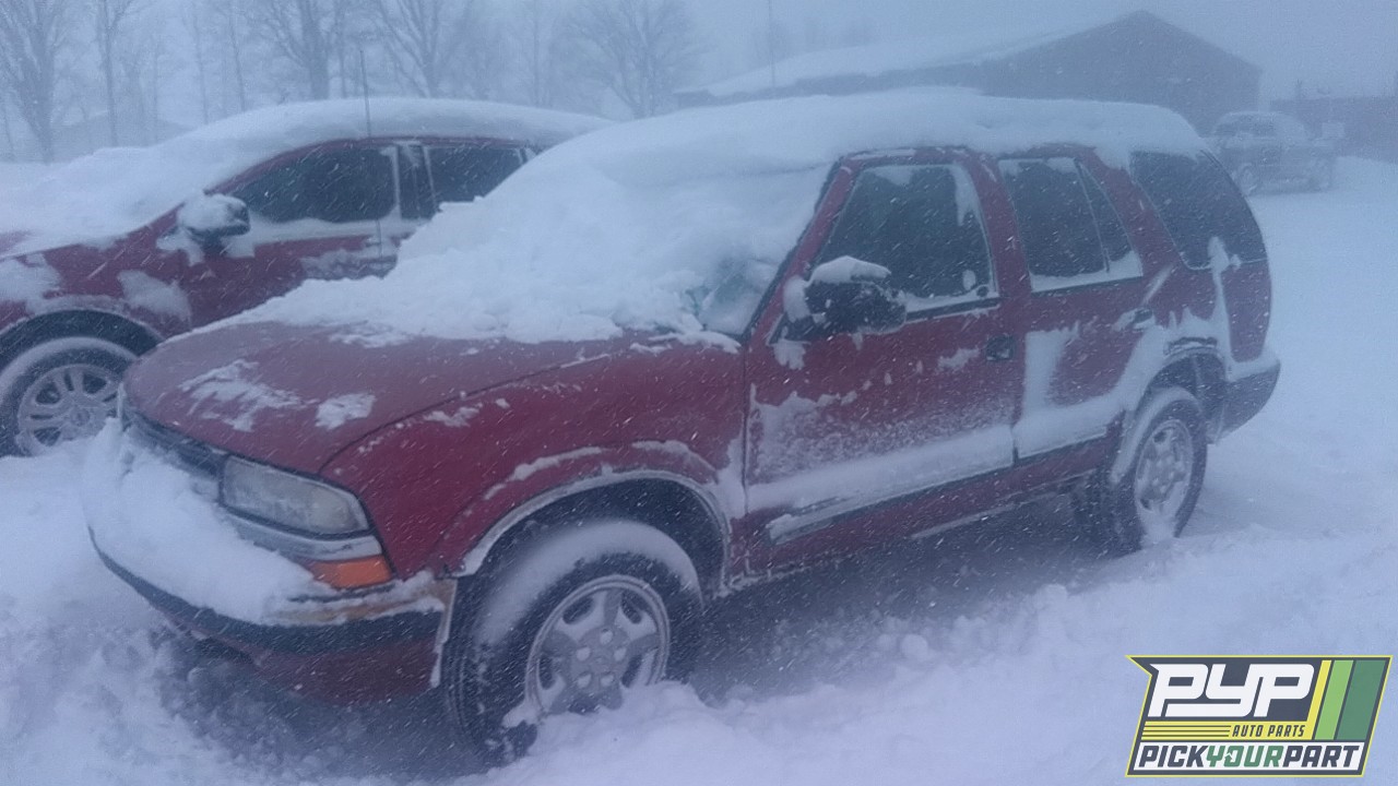 2001 CHEVROLET BLAZER partes disponibles