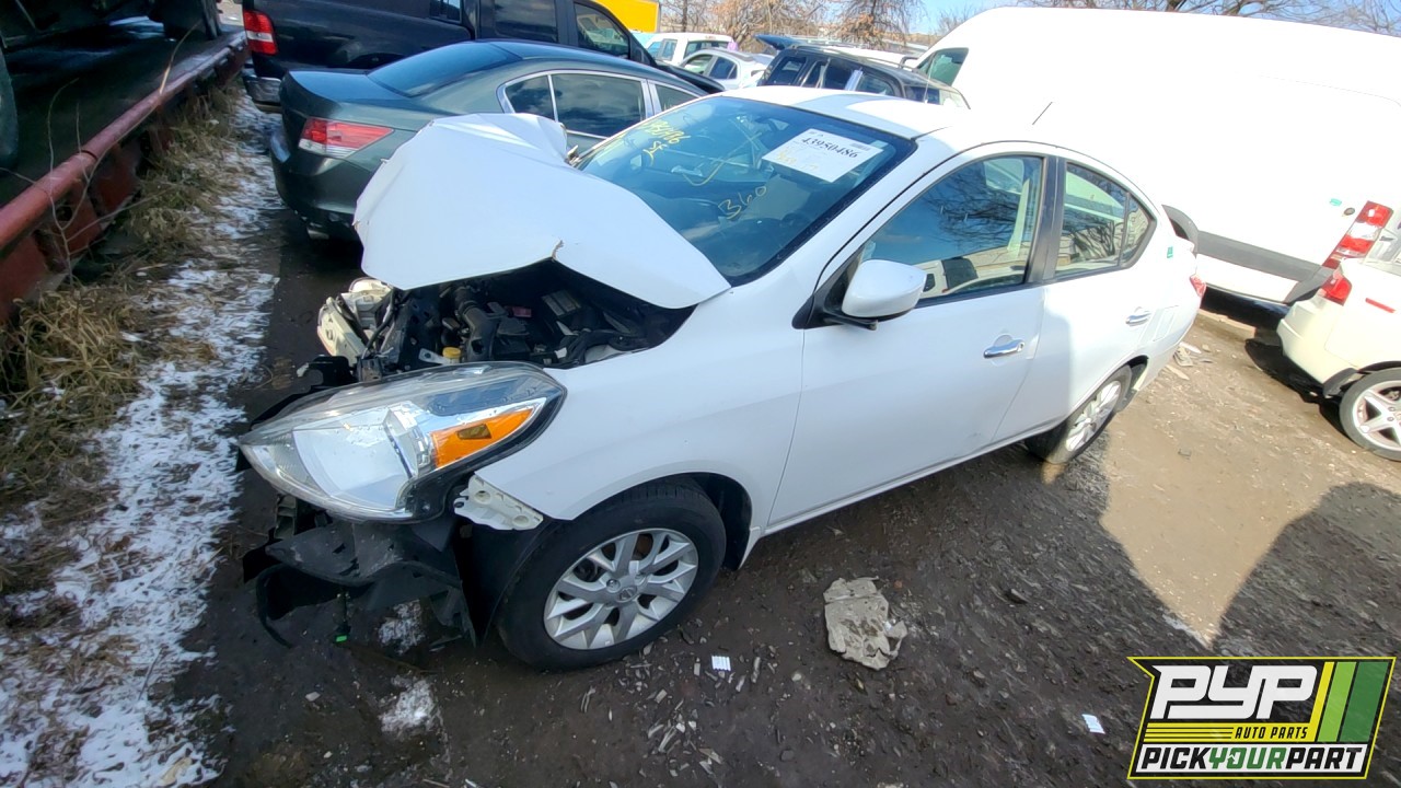 2017 NISSAN VERSA partes disponibles