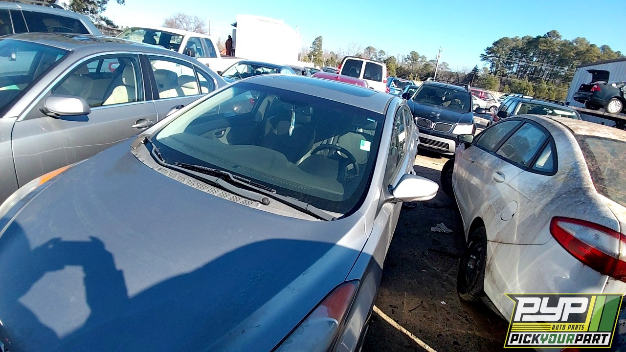 2011 HYUNDAI ELANTRA partes disponibles