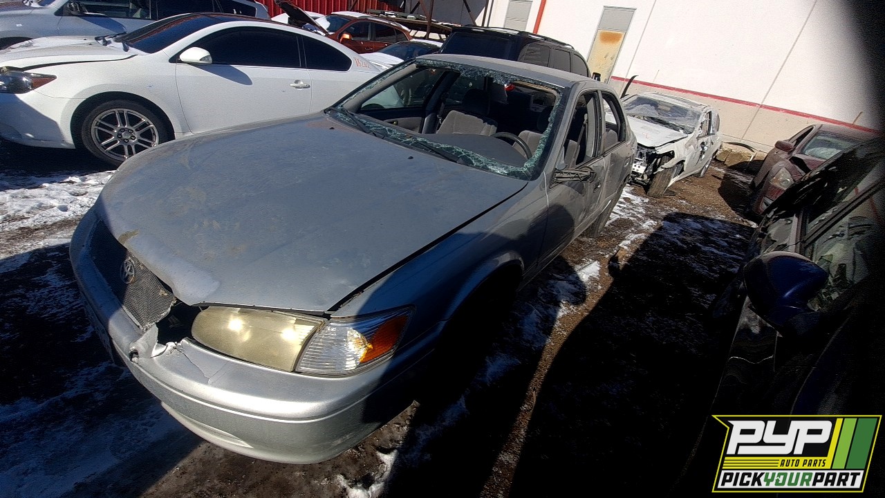 2001 TOYOTA CAMRY partes disponibles