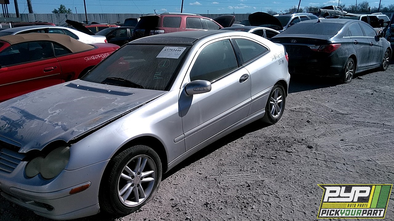 2003 MERCEDES-BENZ C230 partes disponibles