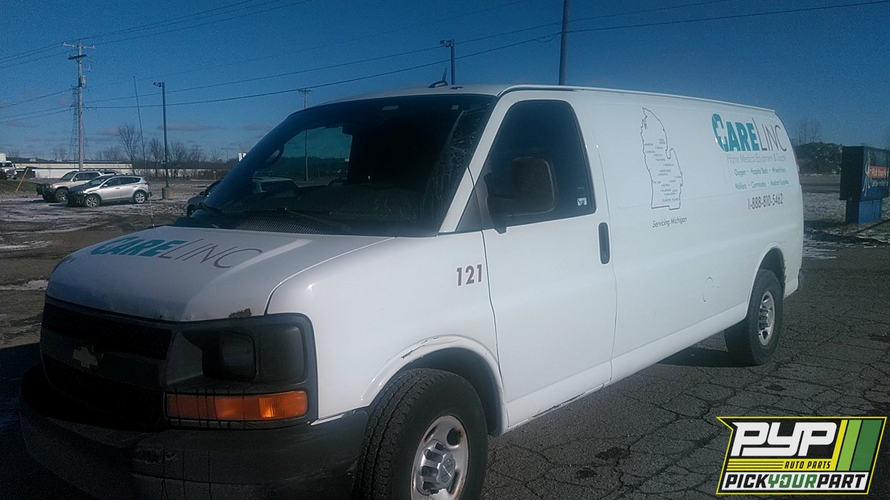 2013 CHEVROLET EXPRESS 2500 partes disponibles