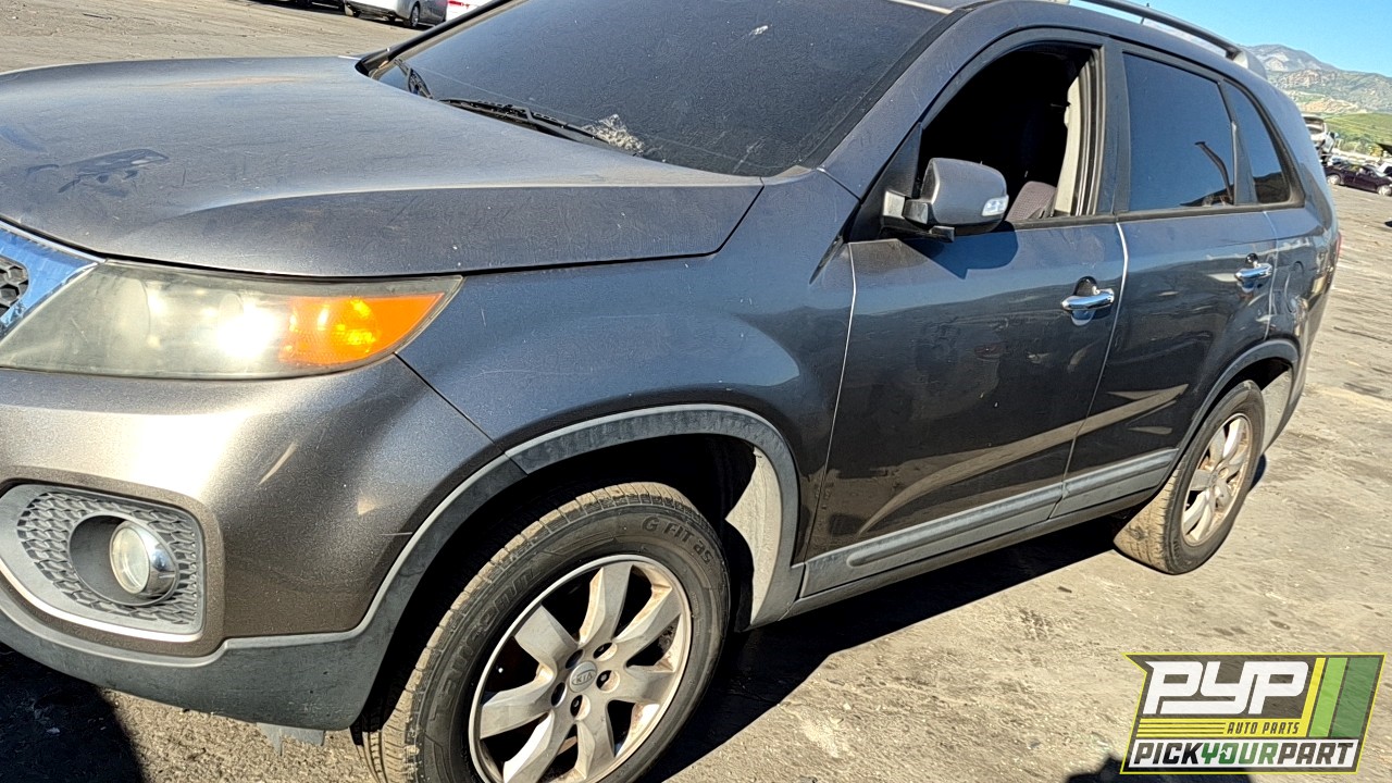 2011 KIA SORENTO available for parts