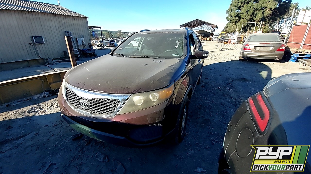 2012 KIA SORENTO available for parts