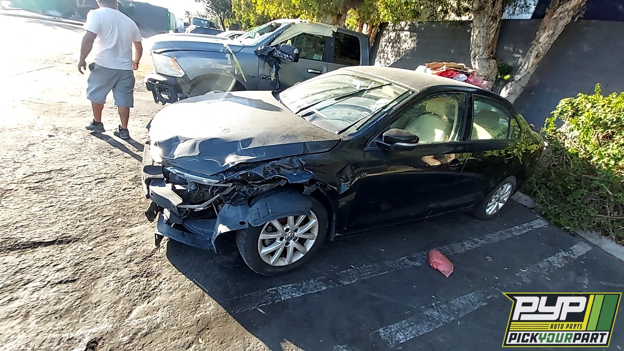 2011 VOLKSWAGEN JETTA partes disponibles