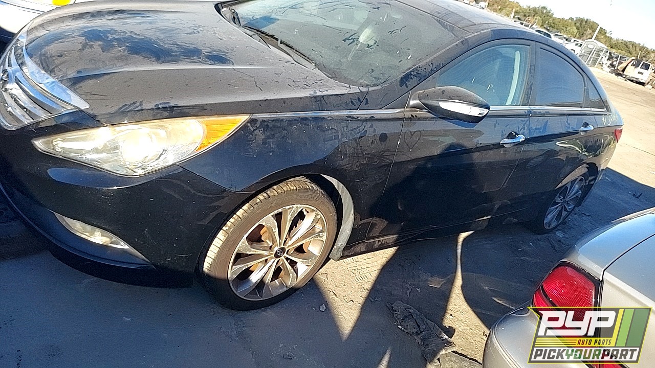 2014 HYUNDAI SONATA available for parts