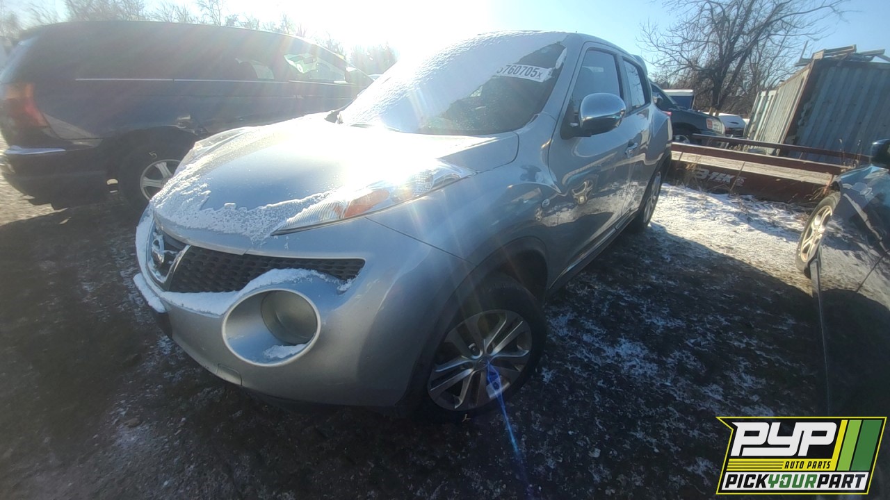 2013 NISSAN JUKE partes disponibles