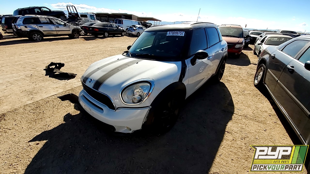 2011 MINI COOPER COUNTRYMAN partes disponibles