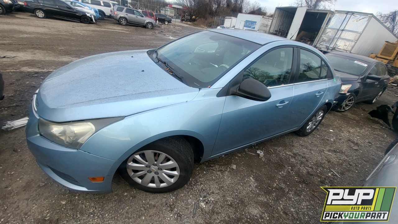 2011 CHEVROLET CRUZE partes disponibles