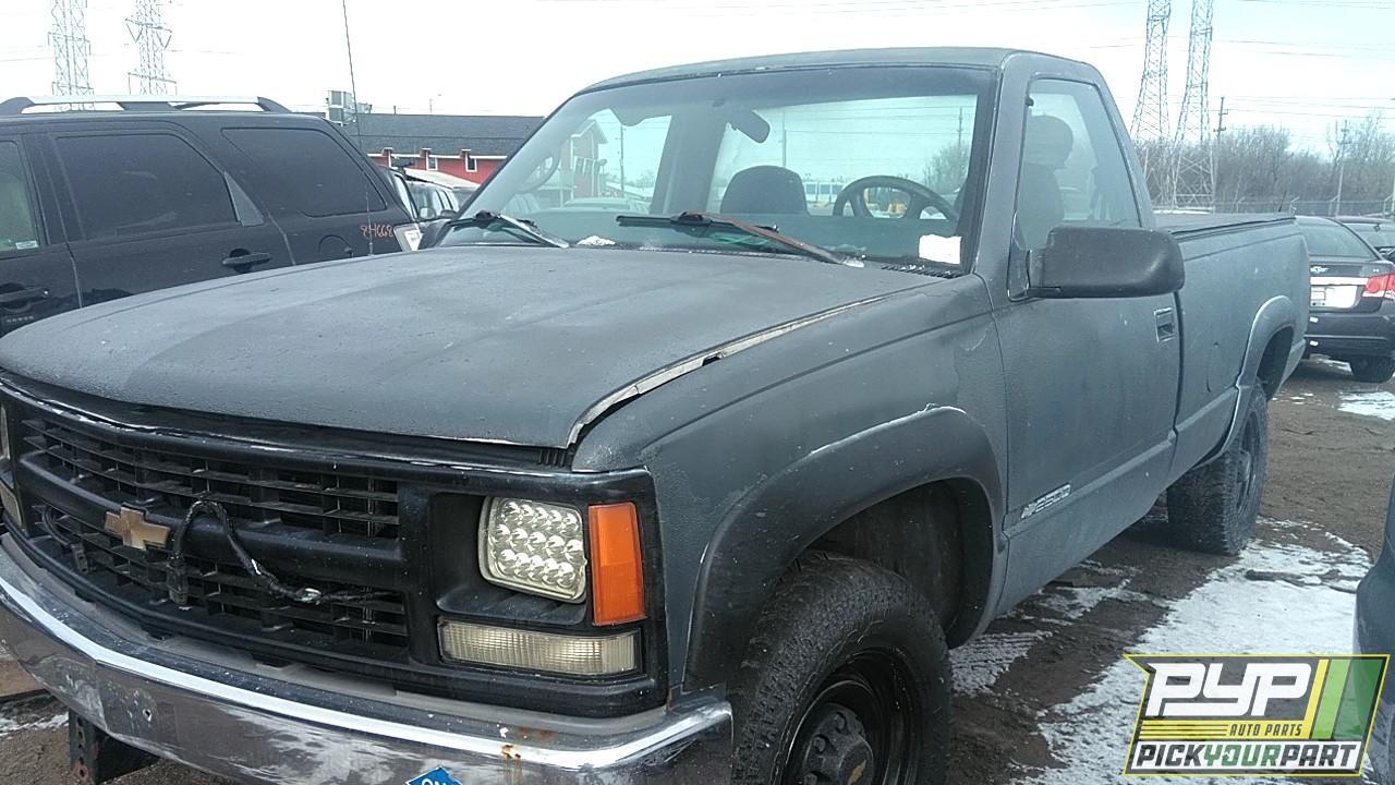 2000 CHEVROLET C2500 available for parts