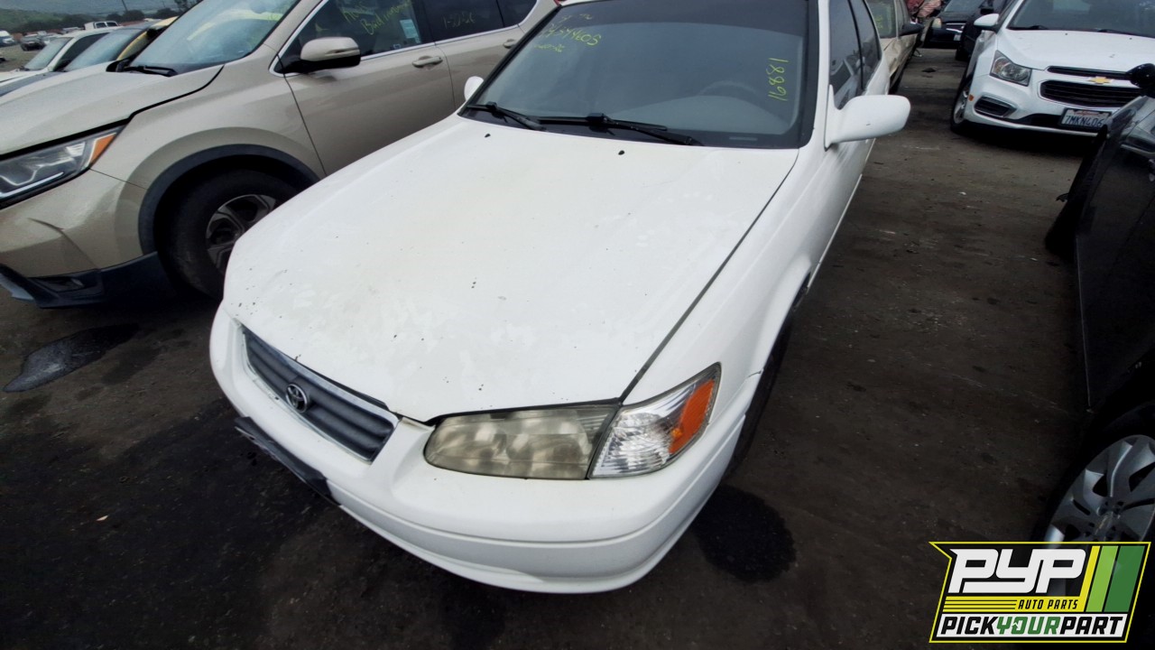 2000 TOYOTA CAMRY partes disponibles