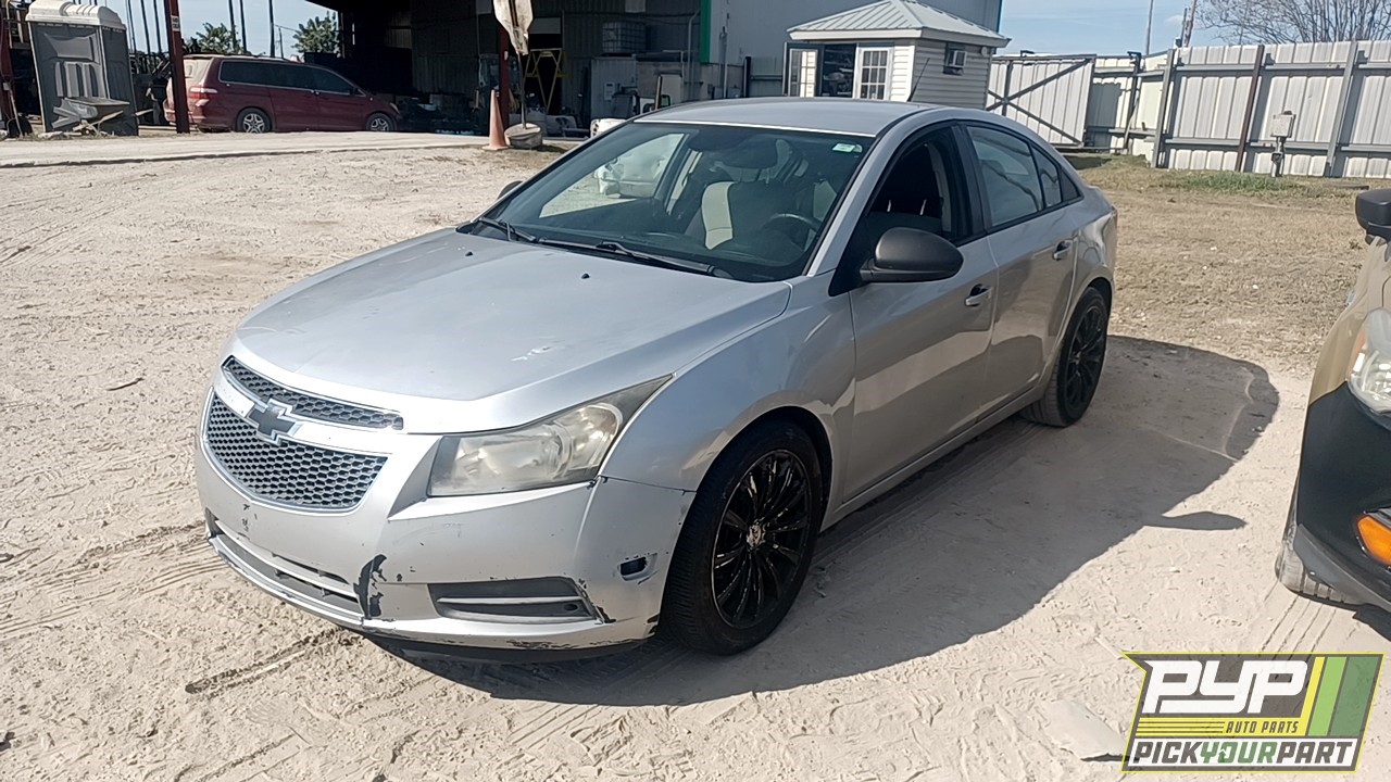 2013 CHEVROLET CRUZE partes disponibles