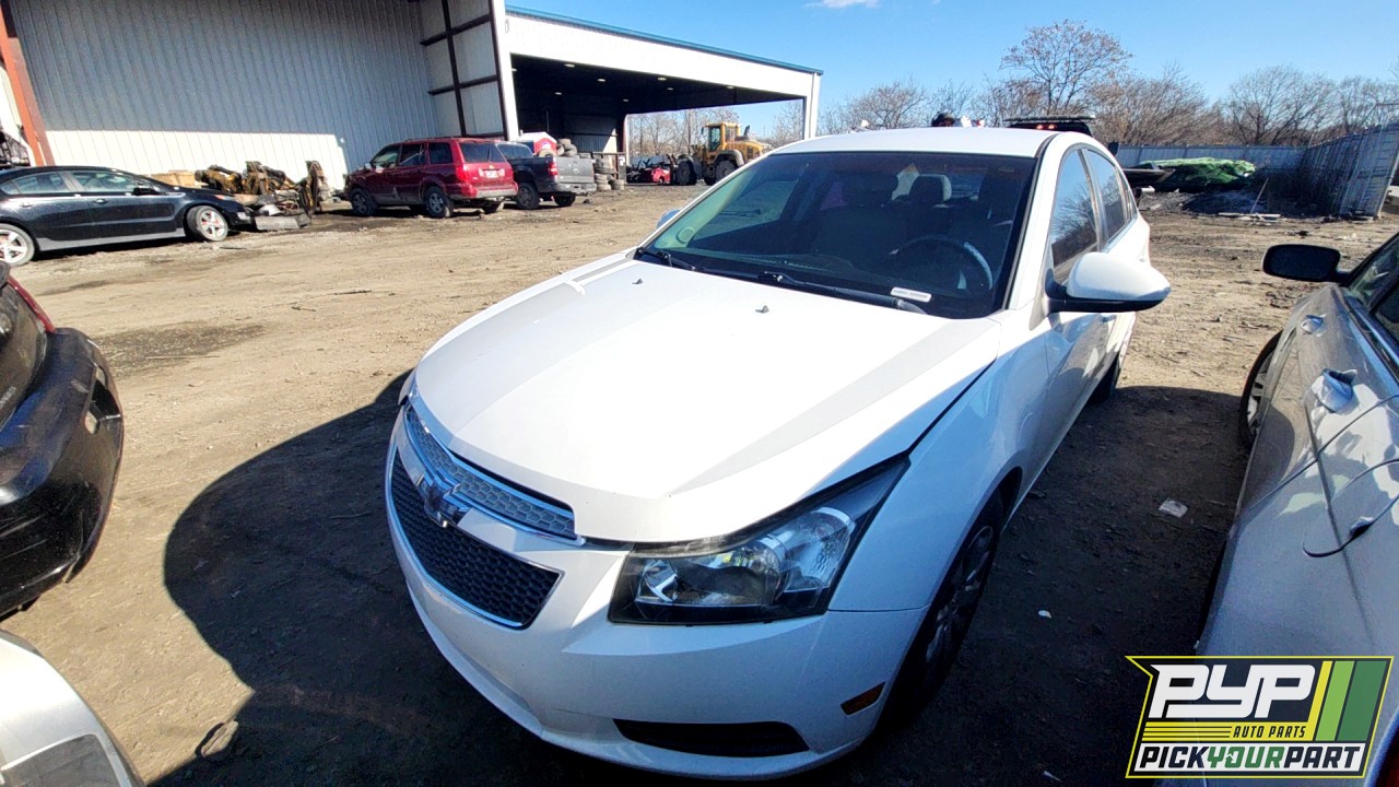2011 CHEVROLET CRUZE partes disponibles