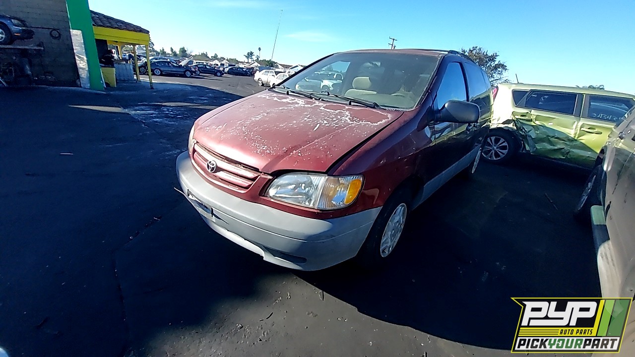 2003 TOYOTA SIENNA partes disponibles