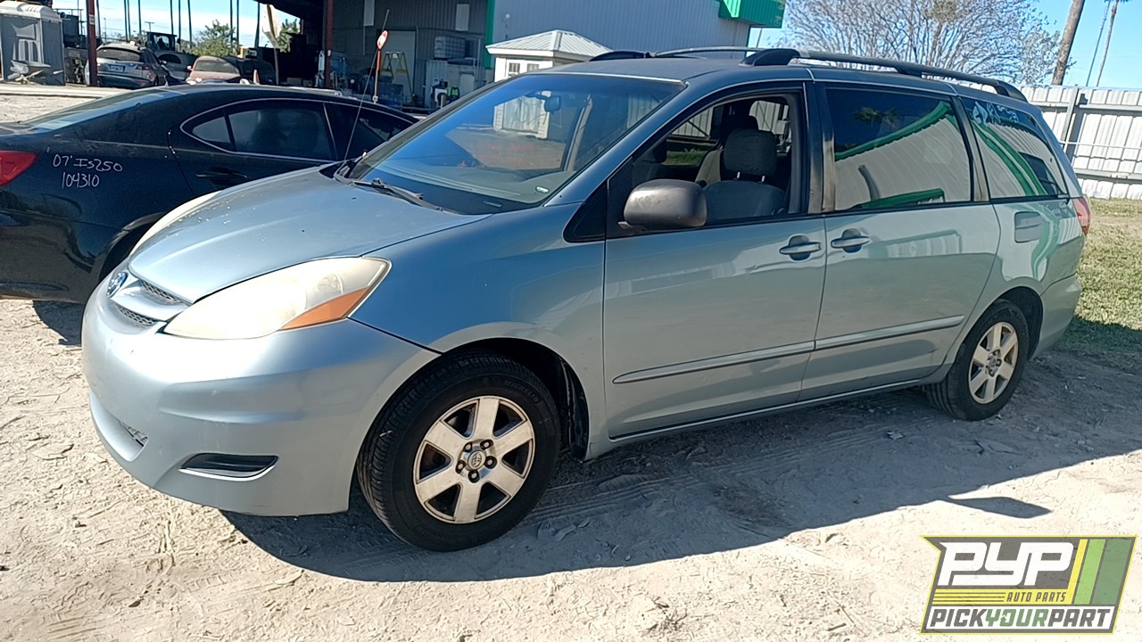 2008 TOYOTA SIENNA partes disponibles