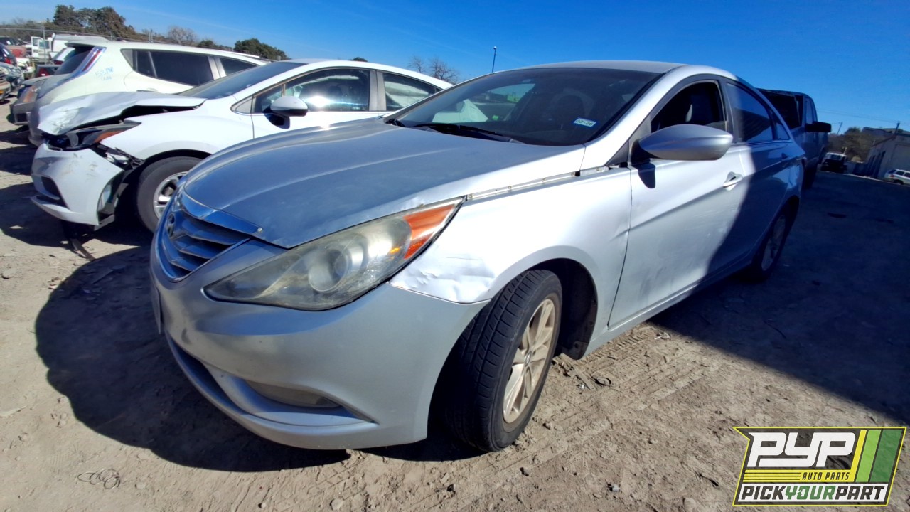 2013 HYUNDAI SONATA available for parts