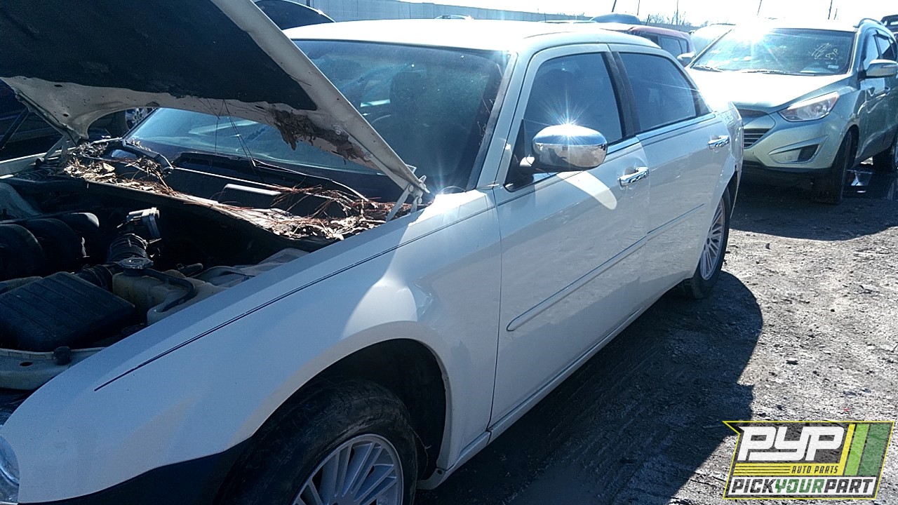 2009 CHRYSLER 300 partes disponibles