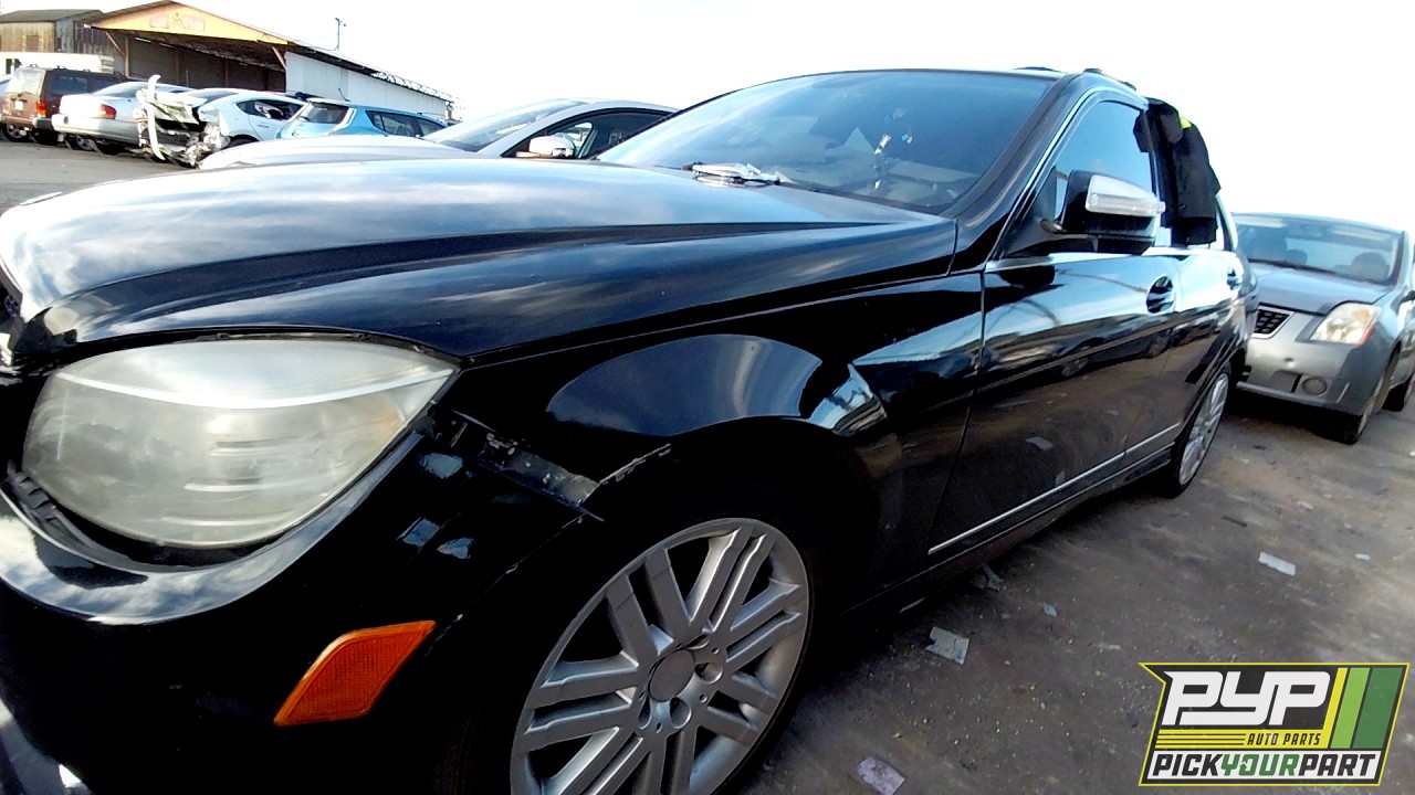 2009 MERCEDES-BENZ C300 partes disponibles