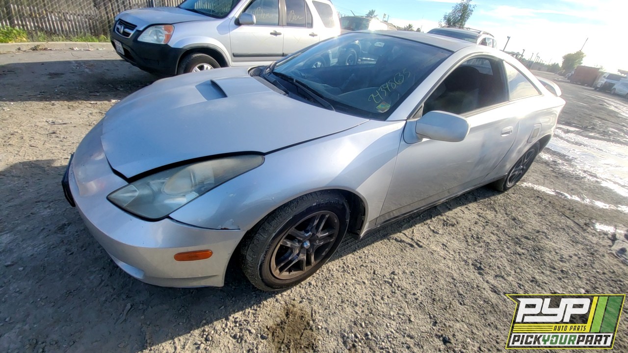 2003 TOYOTA CELICA partes disponibles