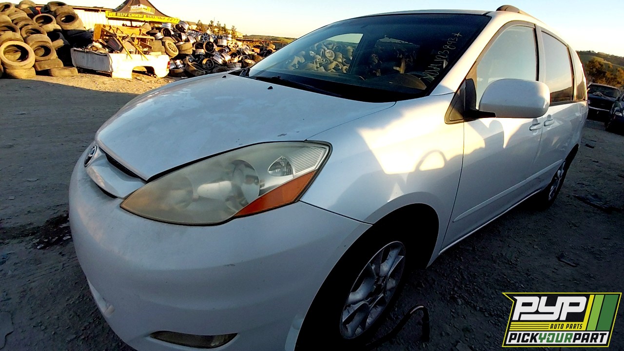 2006 TOYOTA SIENNA available for parts