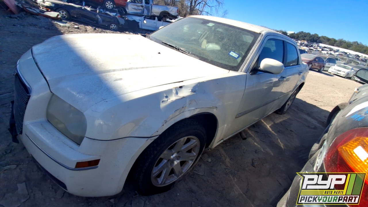 2005 CHRYSLER 300 available for parts