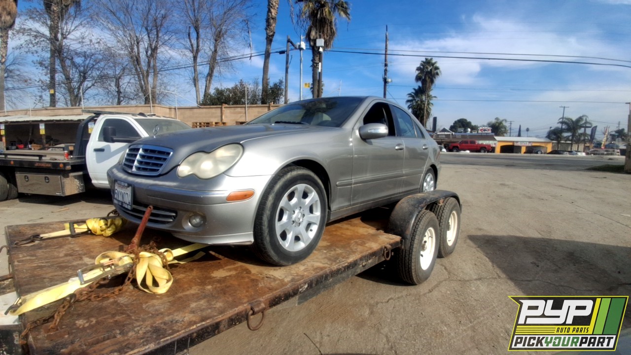2006 MERCEDES-BENZ C280 partes disponibles