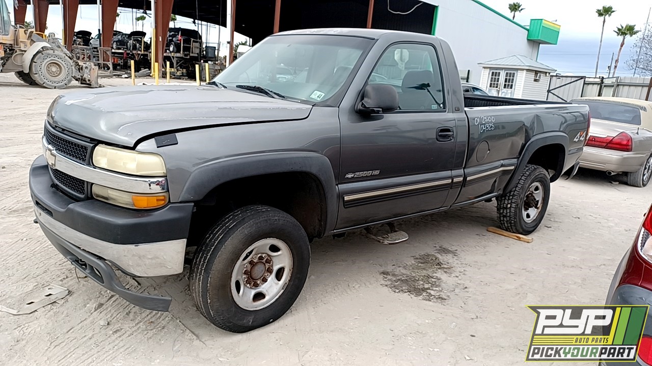 2001 CHEVROLET SILVERADO 2500 HD available for parts