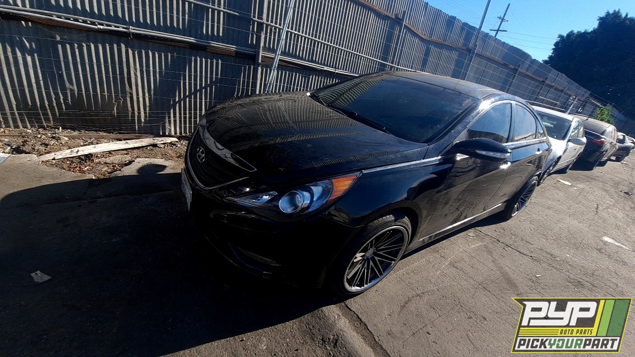 2014 HYUNDAI SONATA available for parts
