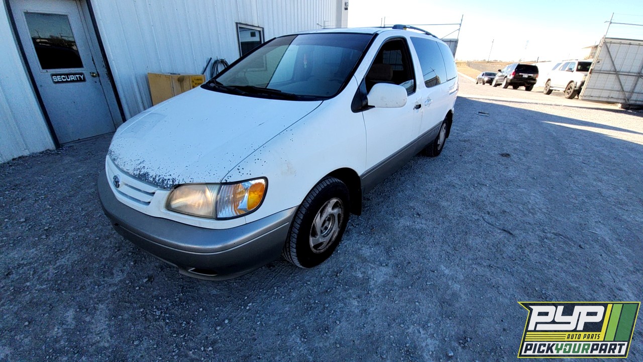 2002 TOYOTA SIENNA partes disponibles