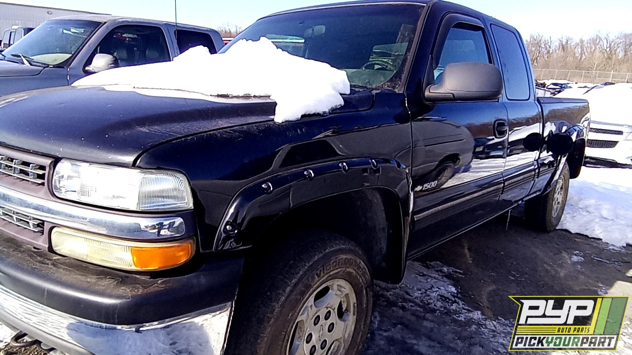 2001 CHEVROLET SILVERADO 1500 available for parts
