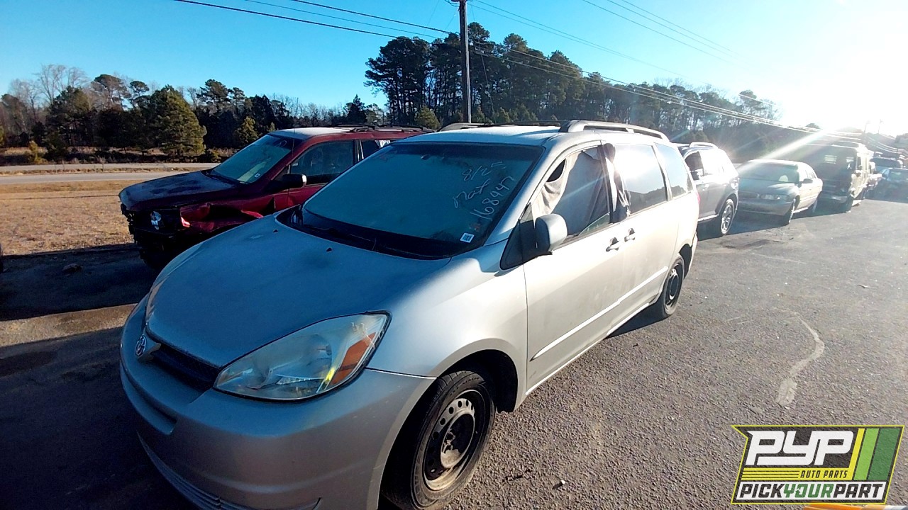 2004 TOYOTA SIENNA available for parts