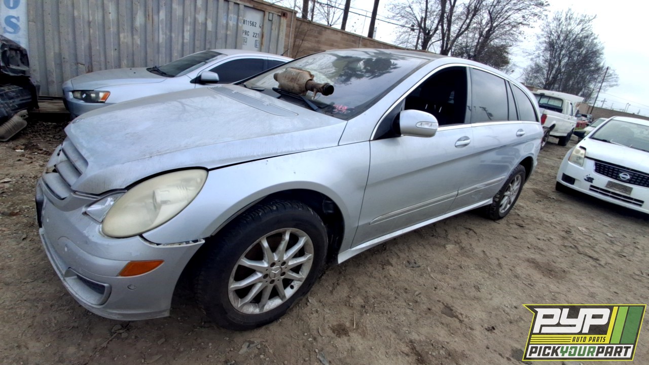 2006 MERCEDES-BENZ R350 partes disponibles