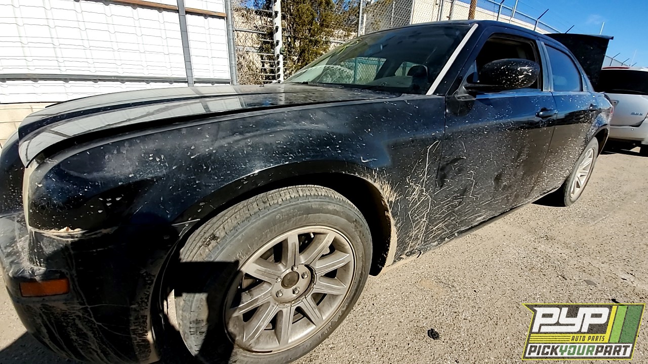 2008 CHRYSLER 300 available for parts