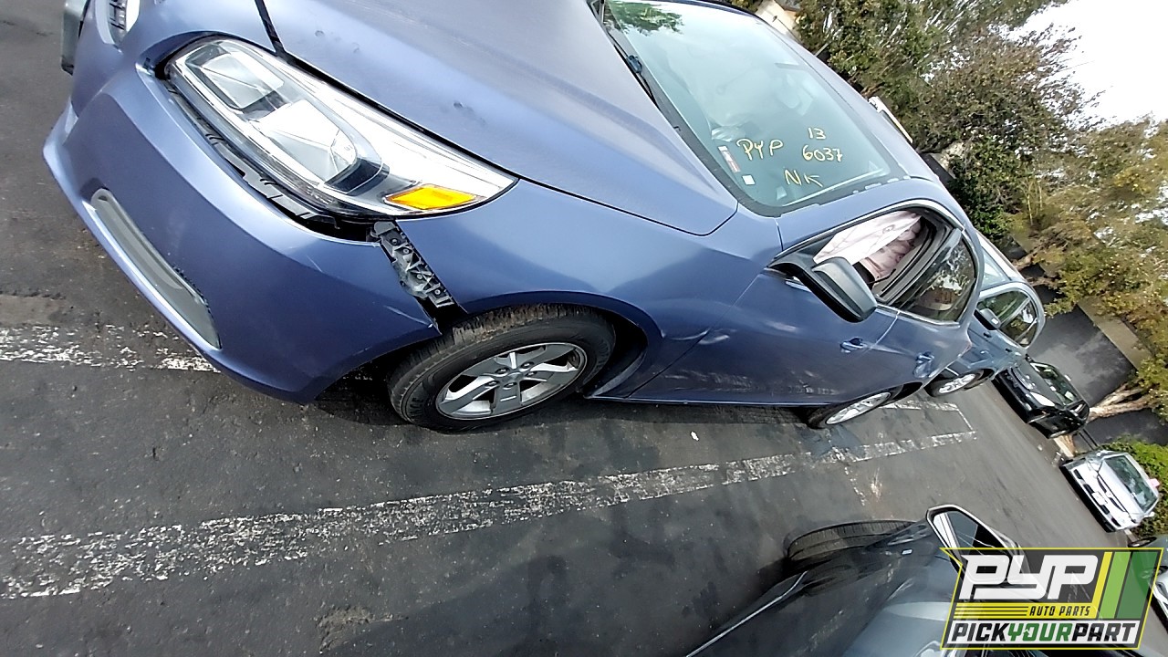 2013 CHEVROLET MALIBU partes disponibles