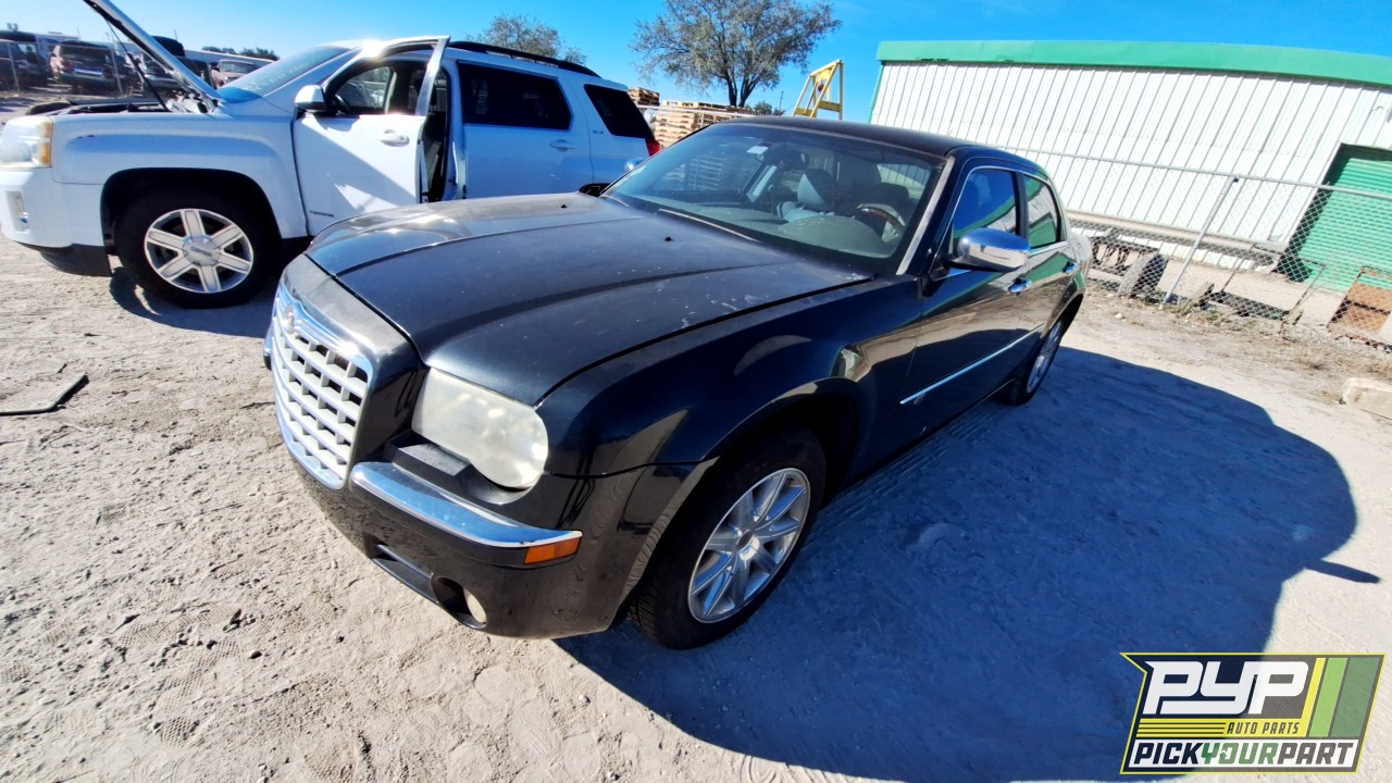 2008 CHRYSLER 300 available for parts