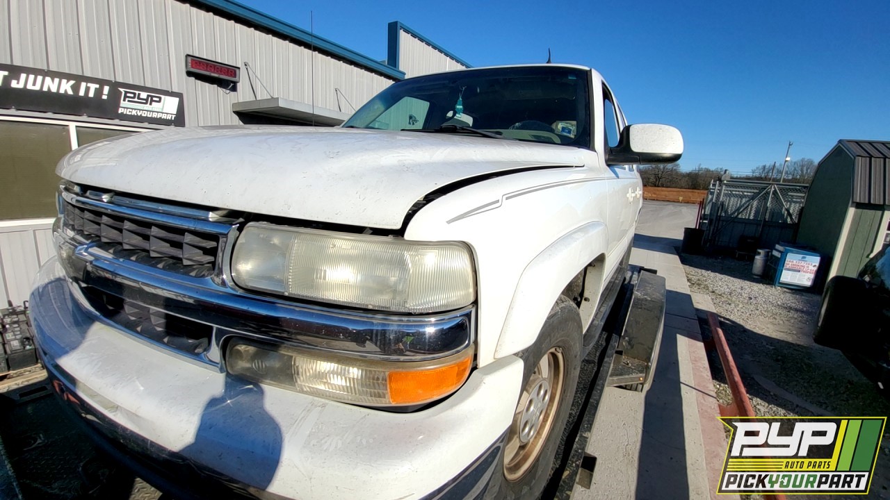 2002 CHEVROLET SUBURBAN 1500 partes disponibles