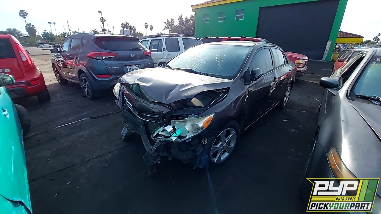 2013 TOYOTA COROLLA partes disponibles