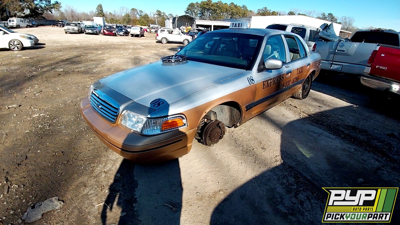 2004 FORD CROWN VICTORIA partes disponibles