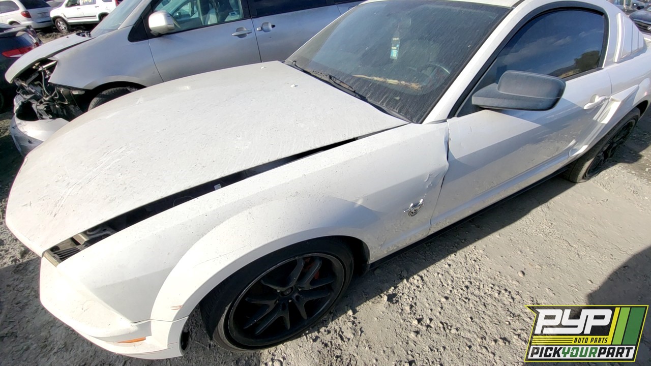 2009 FORD MUSTANG available for parts