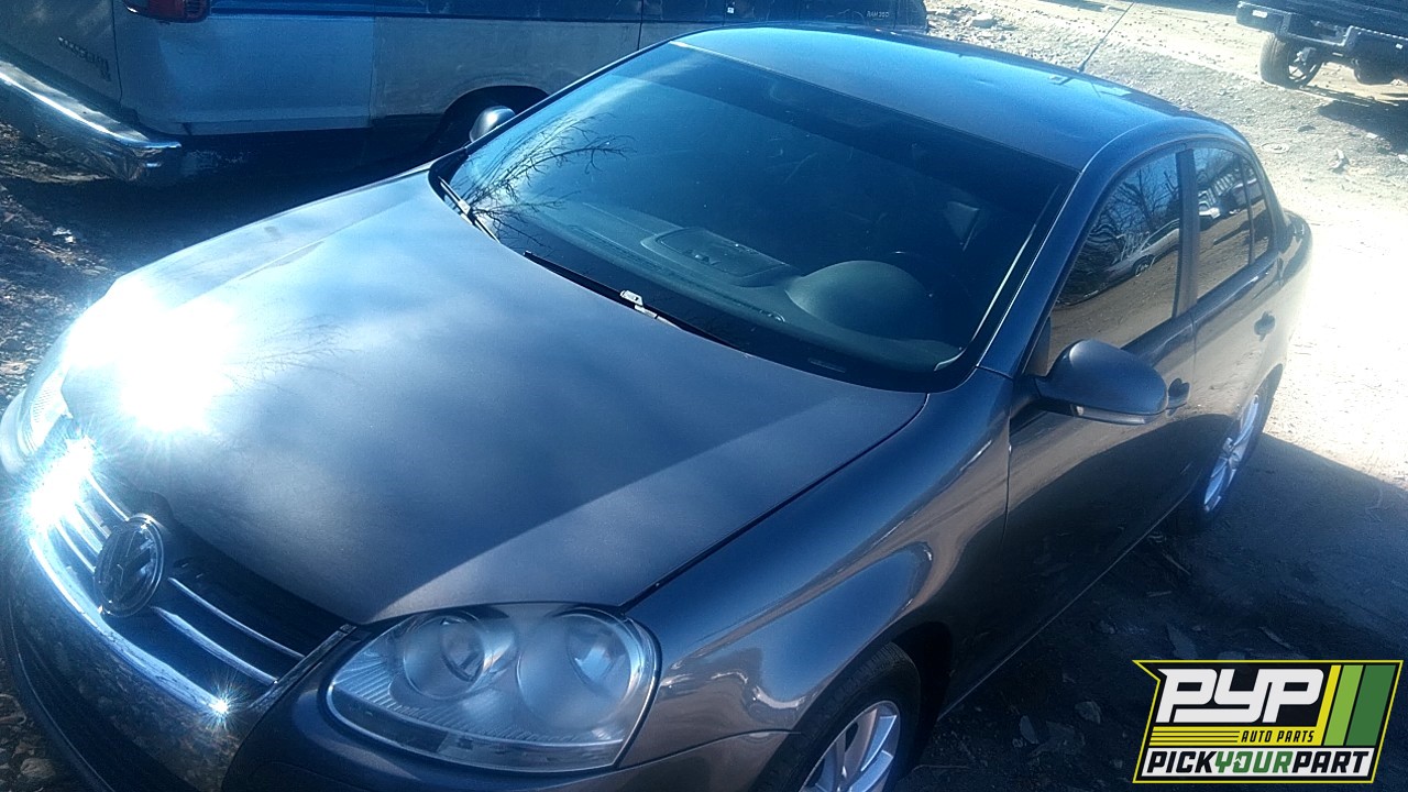 2010 VOLKSWAGEN JETTA partes disponibles