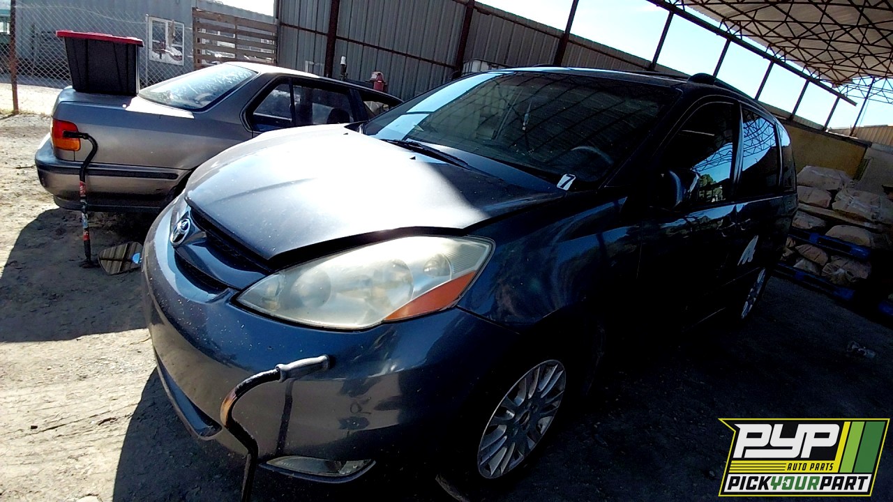 2006 TOYOTA SIENNA available for parts