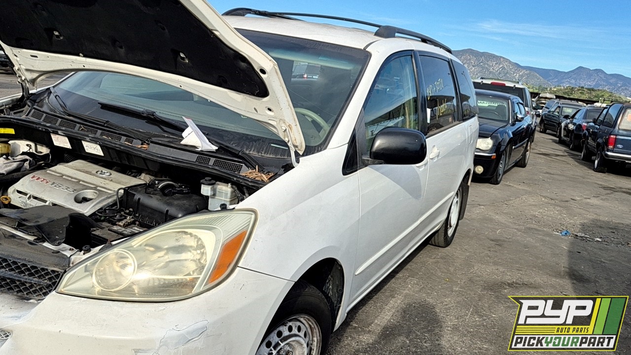 2005 TOYOTA SIENNA partes disponibles