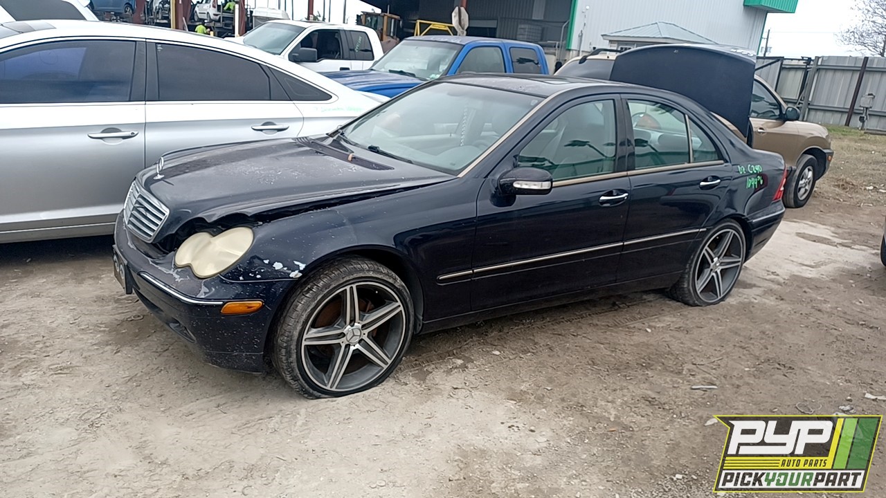 2002 MERCEDES-BENZ C240 partes disponibles