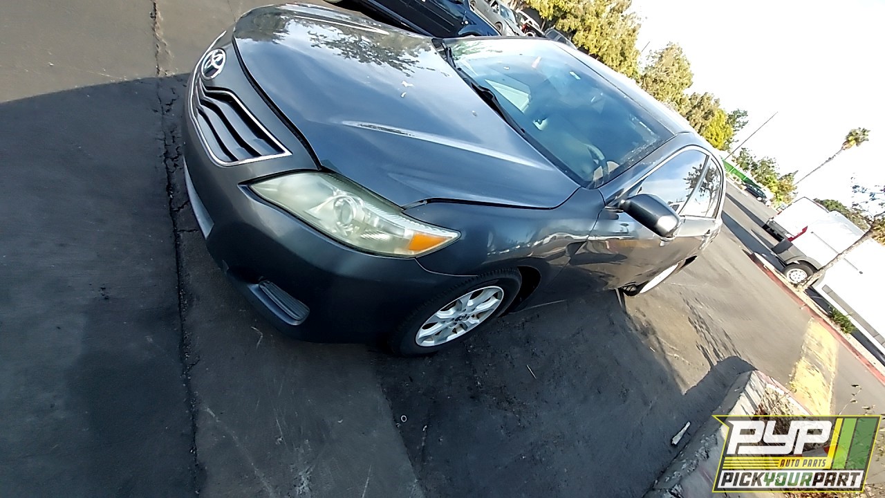 2011 TOYOTA CAMRY partes disponibles