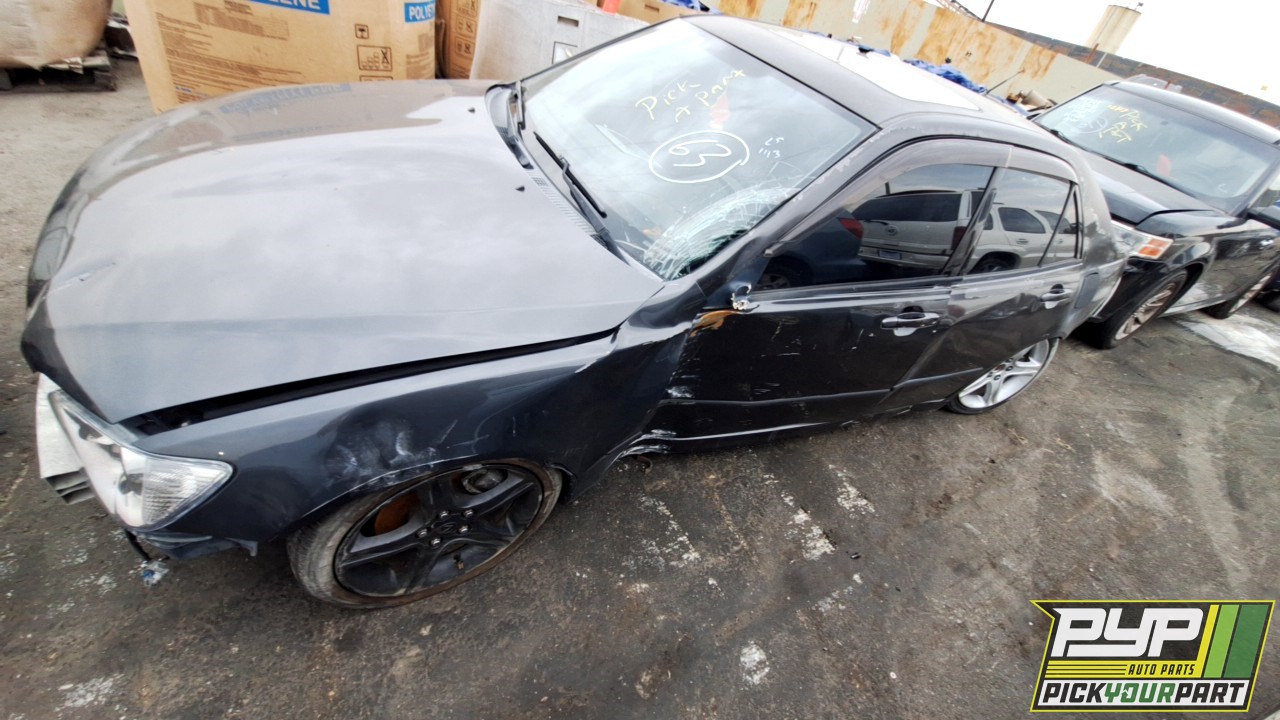 2001 LEXUS IS300 partes disponibles