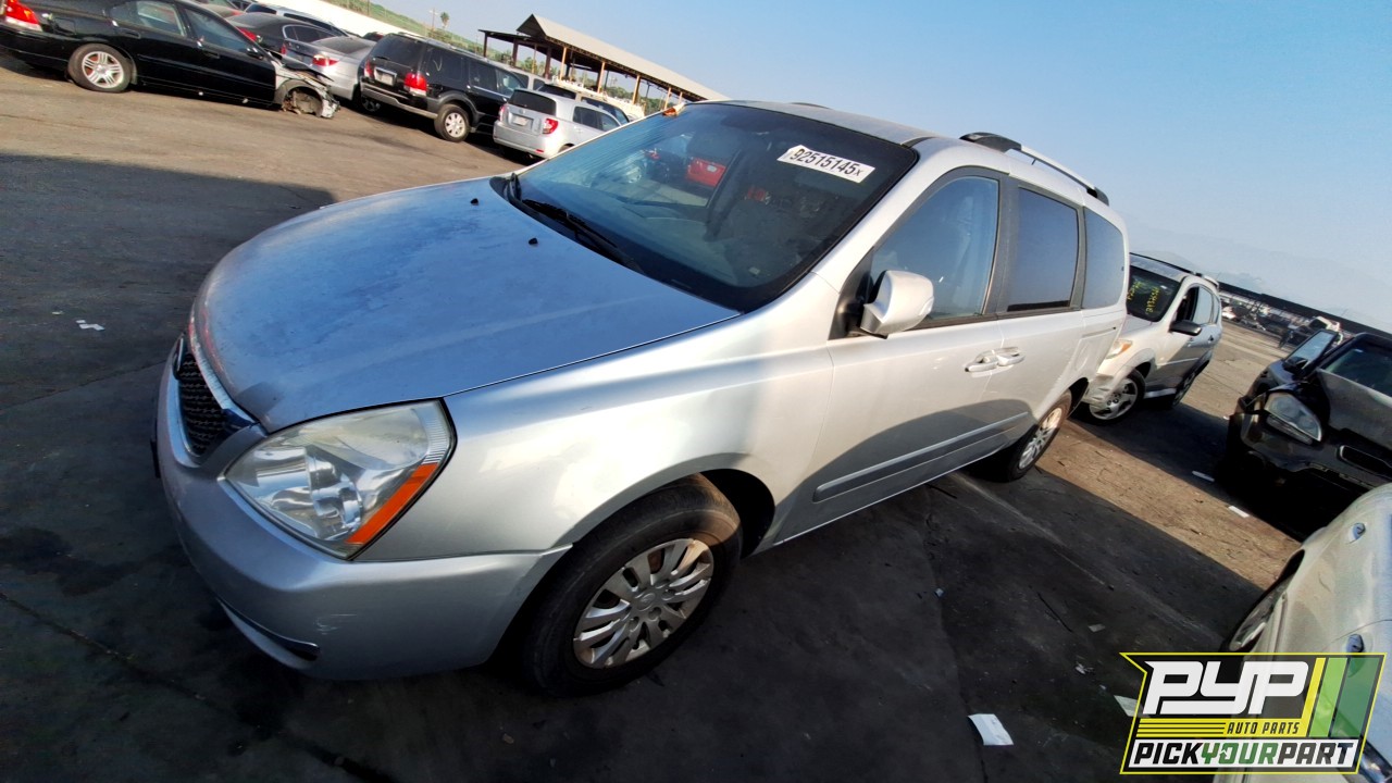 2014 KIA SEDONA available for parts