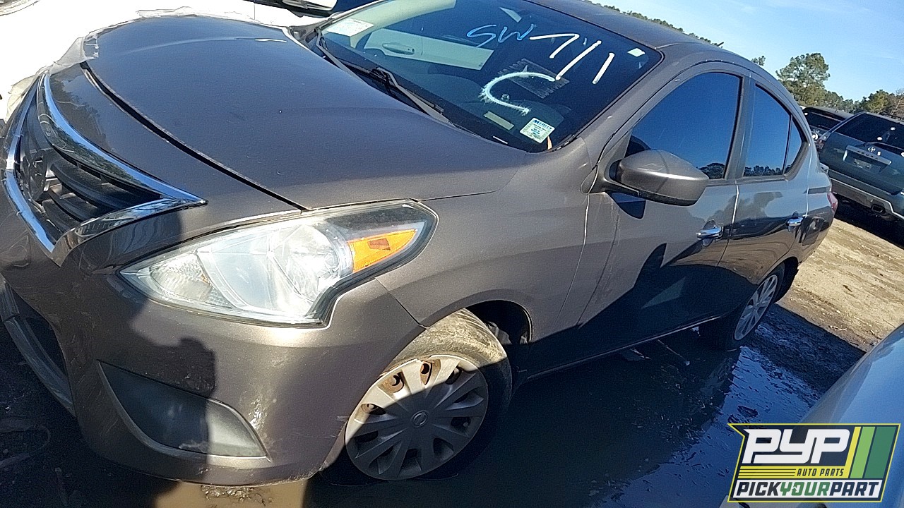 2015 NISSAN VERSA partes disponibles