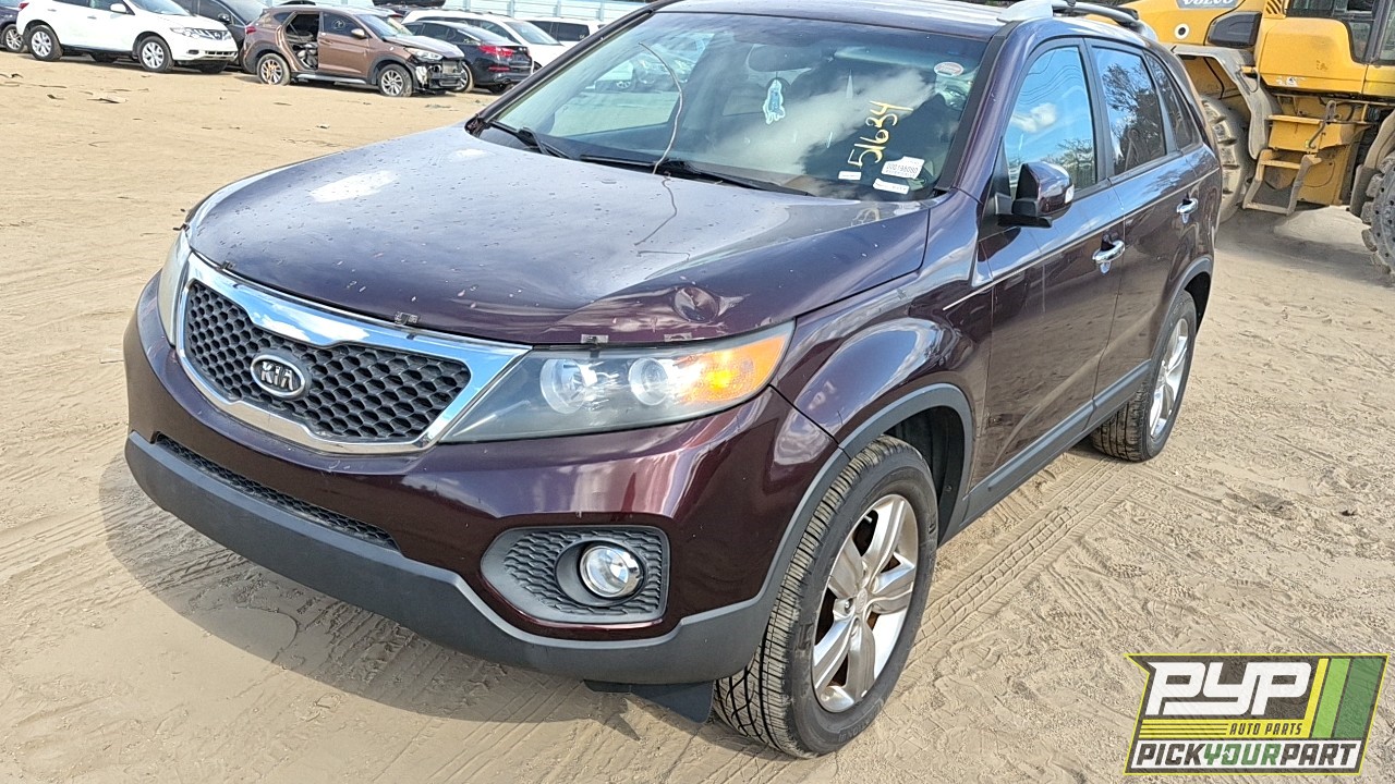 2013 KIA SORENTO available for parts